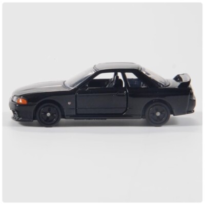 Takara Tomy Tomica 48 Nissan Skyline GT-R BNR32 Diecast Toy Car