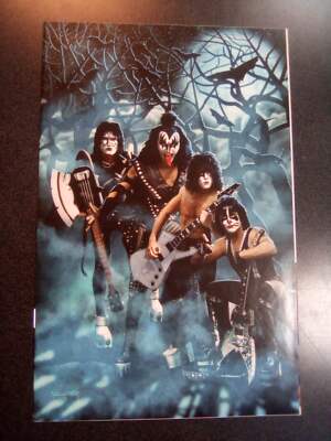 Kiss Zombies #2 1:10 Photo Virgin Variant Comic Book First Print