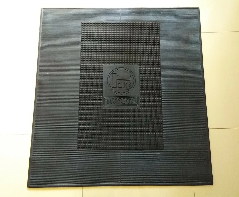 ALFOMBRA INTERIOR GOMA TOYOTA LAND CRUISER BJ40 FJ40 FJ45 Foto 3 de 4