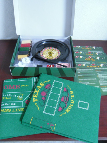 Casino Night 4-In-1 Game Set with Felts Wheel, Chips, Dice & Cards Complete Used
