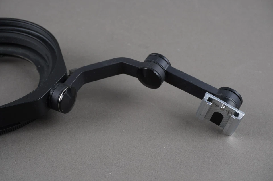 Hasselblad 51657 flash bracket with B50 mount - Image 2 of 4