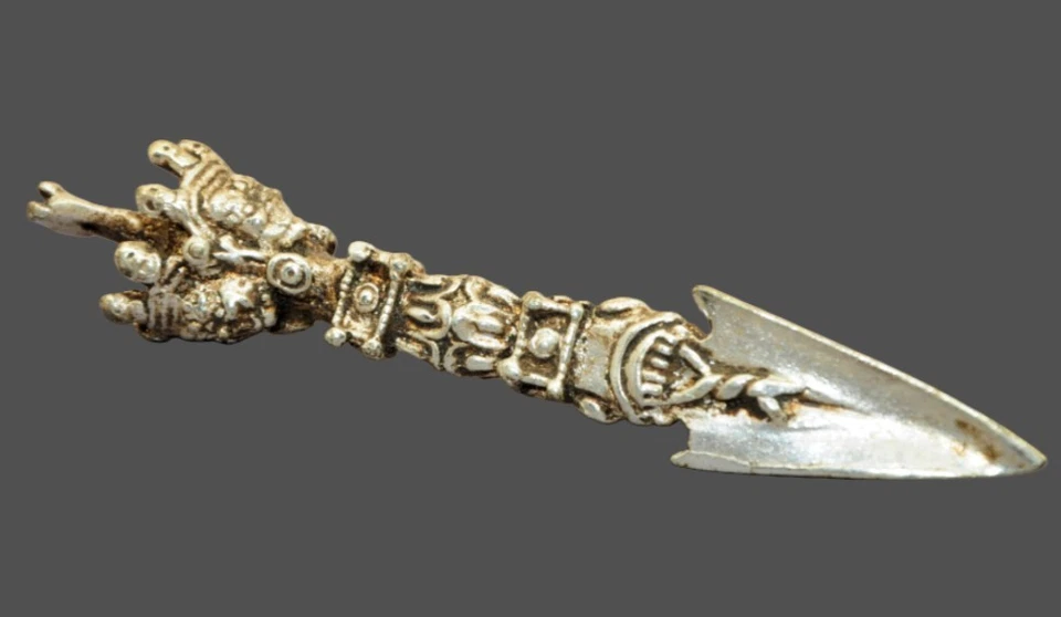 Pingente budista tibetano Vajrakilaya esculpido em tom de prata amuleto religioso joia - Imagem 4 de 4