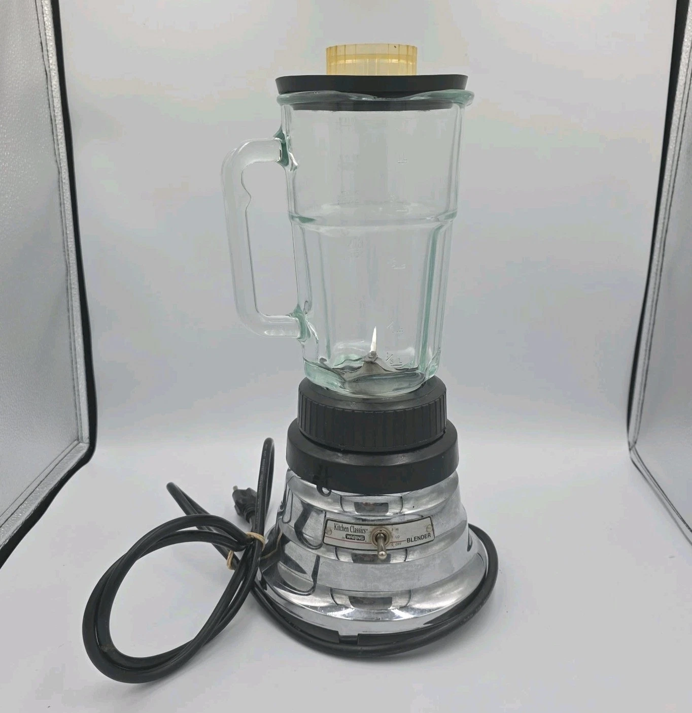 Vtg Waring Commercial Blender Model 51BL16 Base & CHIPPED Pitcher Chrome Working