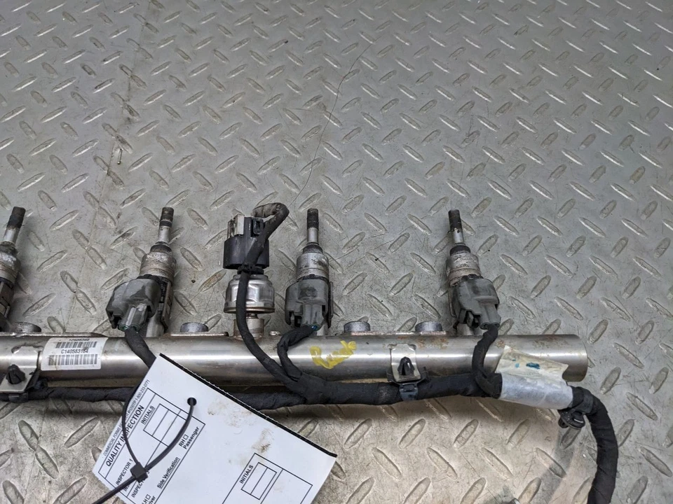 2011-2017 CHEVROLET EQUINOX ТОПЛИВНАЯ РЕЙКА С ИНЖЕКТОР НАБОР 12633784 OEM 1176742 - Изображение 3 из 4