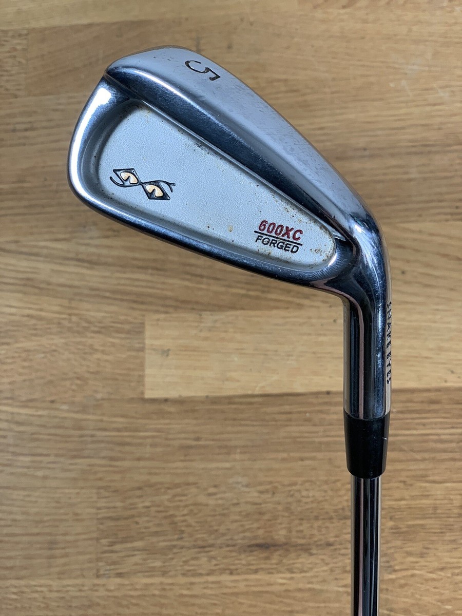 Snake Eyes 600B Forged 4 Iron Regular Steel Shaft Snake Eyes Grip Snake Eyes 600B Forged 4 Iron Regular Steel Shaft Snake Eyes Grip