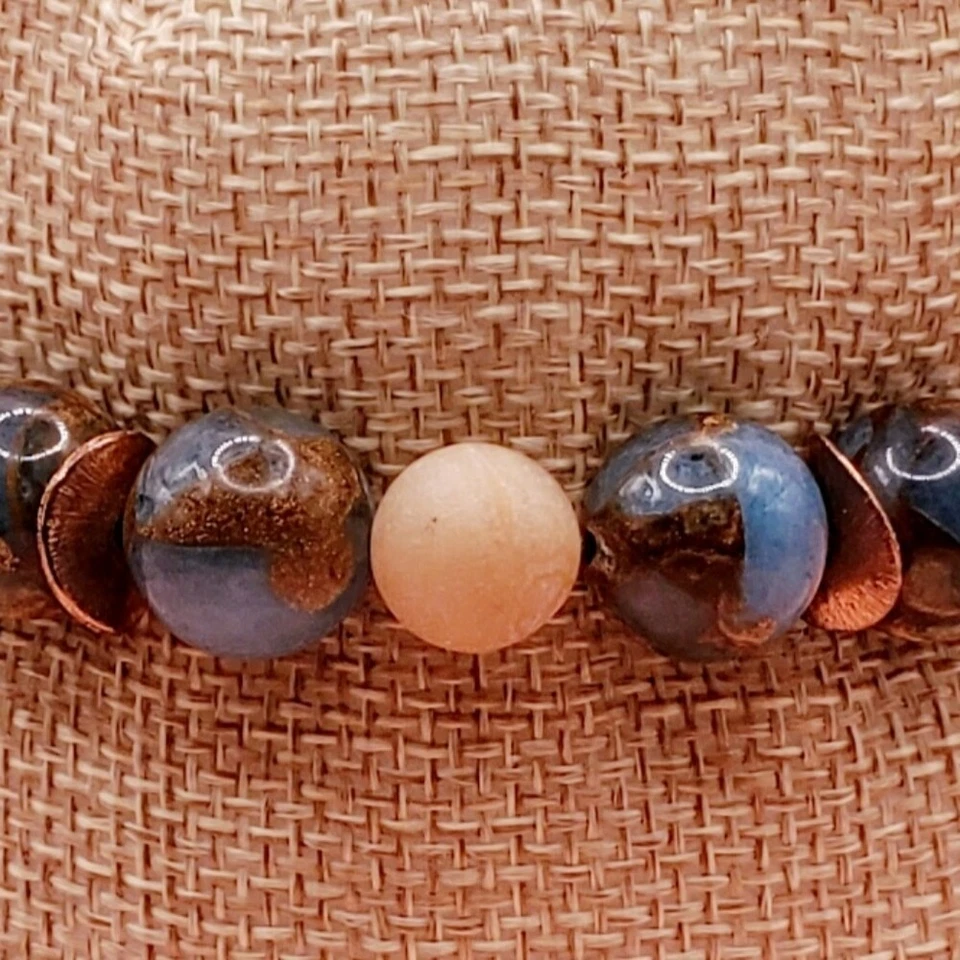 Pulsera de jaspe, ágata druzy y cuentas de cobre con impresión verde azulado Foto 3 de 3