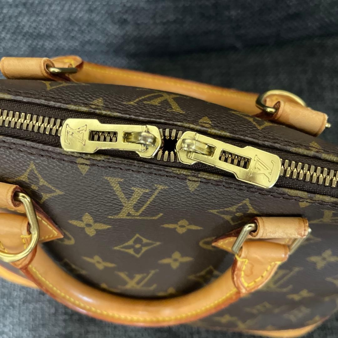 Louis Vuitton Monogram Handbag Alma — image 4