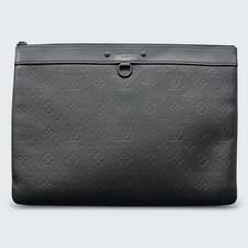 Louis Vuitton Pochette Discovery Shadow Noir Clutch Bag M62903