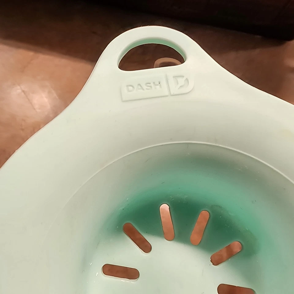 DASH Microondas Palomitas Popper Aqua Vidrio Tapa Silicona 2.5 Qt Usado en Excelente Condición Foto 3 de 4