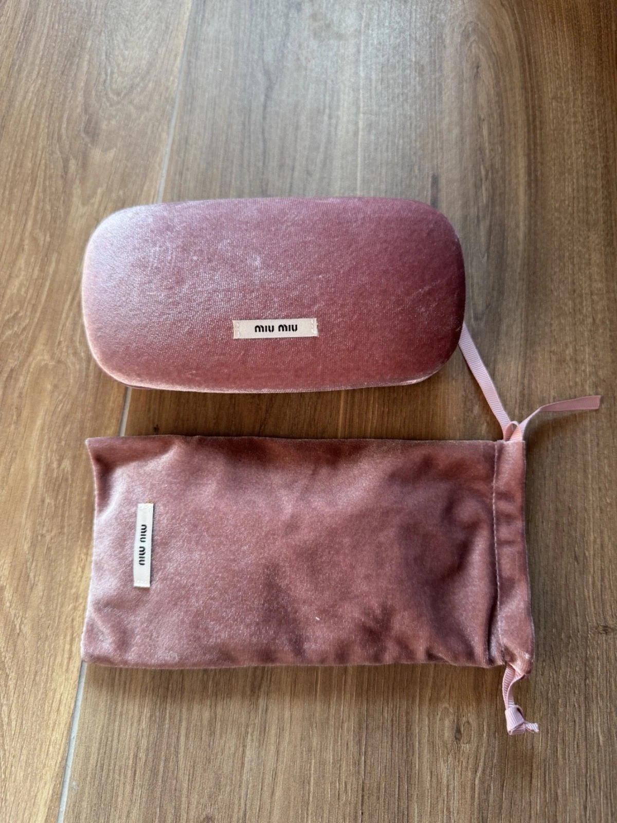 Occhiali da sole rotondi Miu Miu