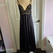 Vassarette Vintage Long Black Nightgown with lace size S Lingerie Made In USA