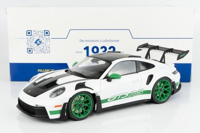 Solido 1:18 Porsche 911 (992) GT3 RS Weissach Package 2024 White with Green S...