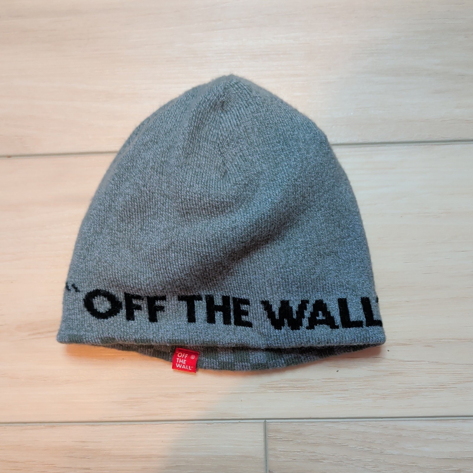 Mens Vans Off The Wall Reverseable Gray Beanie Hat Cap One Size
