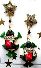 LUNCH AT THE RITZ 1998 Silent Snack Froggy Snack Christmas Frog Earrings On Card