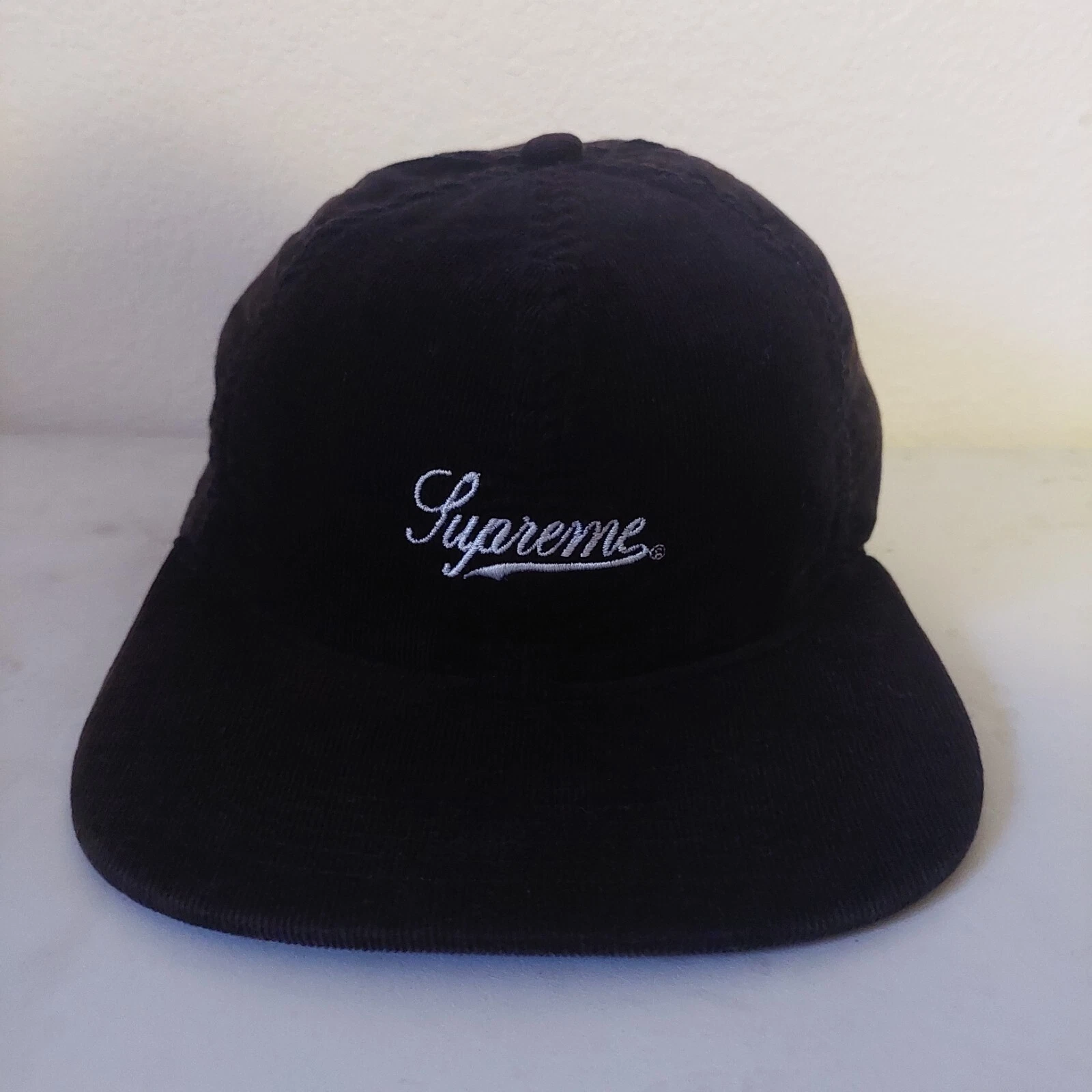 Casquette velours côtelé ajustée 6 panneaux logo Supreme Script noir taille M 