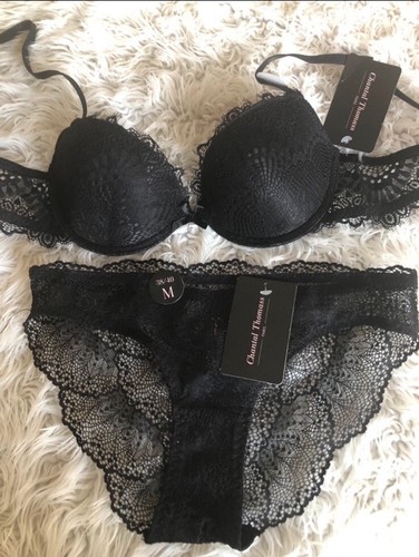 Soutien-gorge Chantal Thomass 95B - Neuf Avec étiquettes, Couleur Chair, Armature Corbeille