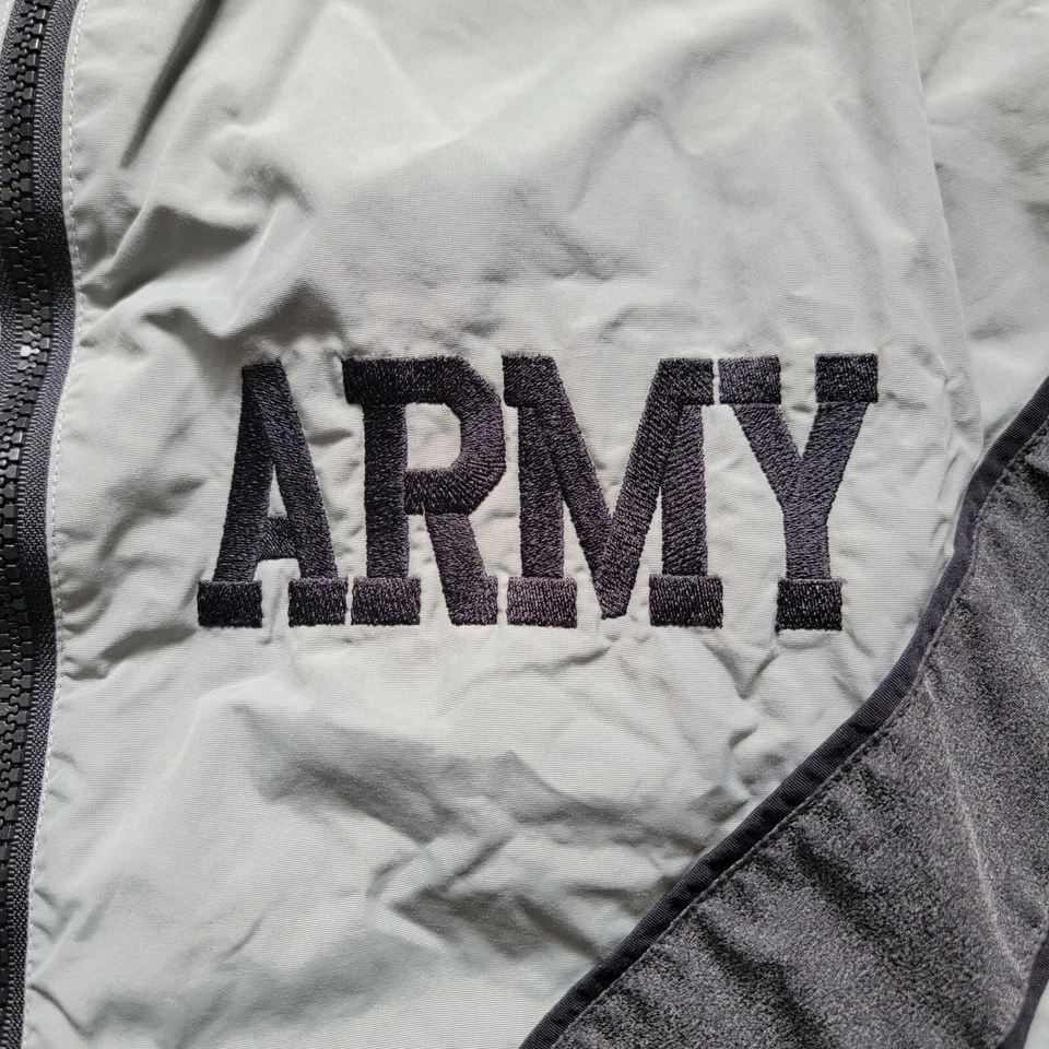 Chaqueta Militar Rompevientos Gris Emitida por el Ejército de los Estados Unidos IPFU Grande Regular Ventilada Camuflada Foto 3 de 4