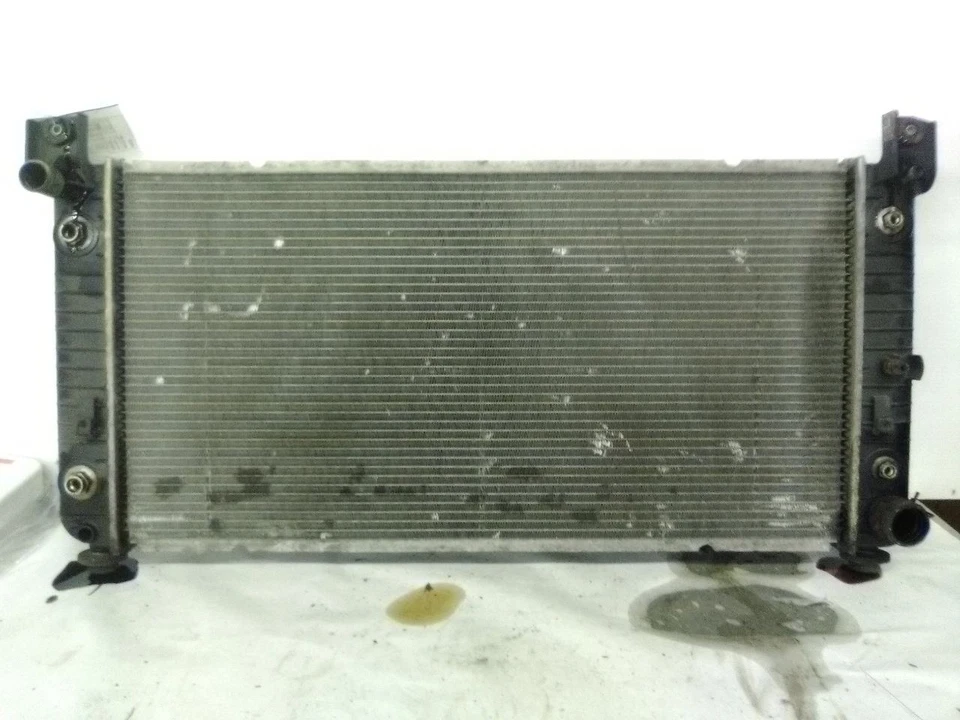 09 GMC Yukon XL 1500 Radiator With Police Package Option Ppv  - Image 2 of 4