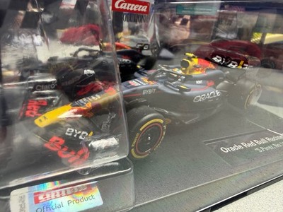 Carrera Evolution Oracle Red Bull RB20 , ''S. Perez, No.11'' , Art.27803, NEU, OVP