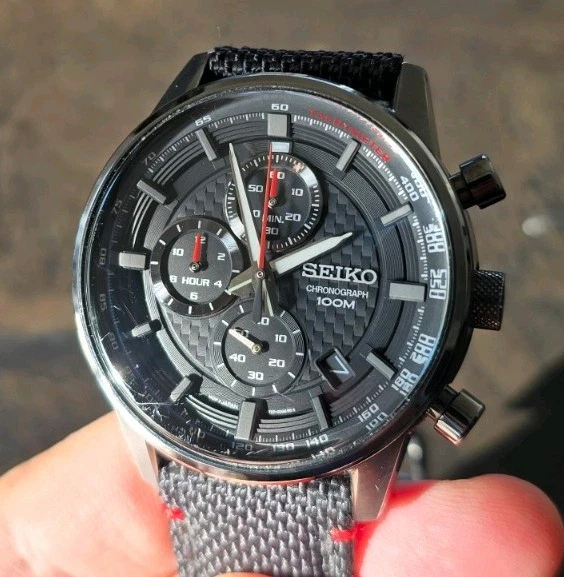 Seiko Neo Sports Schwarzes Zifferblatt Herrenuhr - SSB315P1