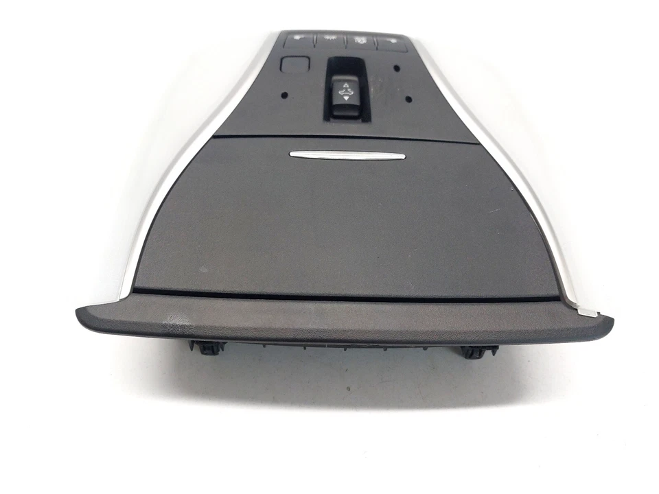 INFINITI Q70 2015 TECHO DELANTERO LECTURA LUZ CORTESÍA LUZ A7J190-0002 Foto 3 de 4