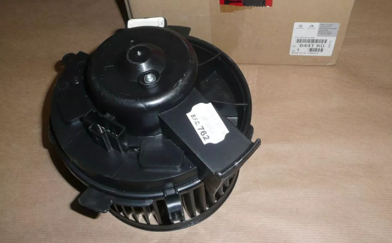 Ventilateur chauffage bloqué ? Changez le pulseur d'origine 6441.K0 pour Peugeot 206 et 307
