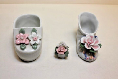 3x Porzellan Dekoration Blumen Schuh Korb Omas Deko Vintage aufgesetzte Blüten