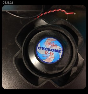 Cyclone D-44 Siren, Whelen WPA112, missing microphone