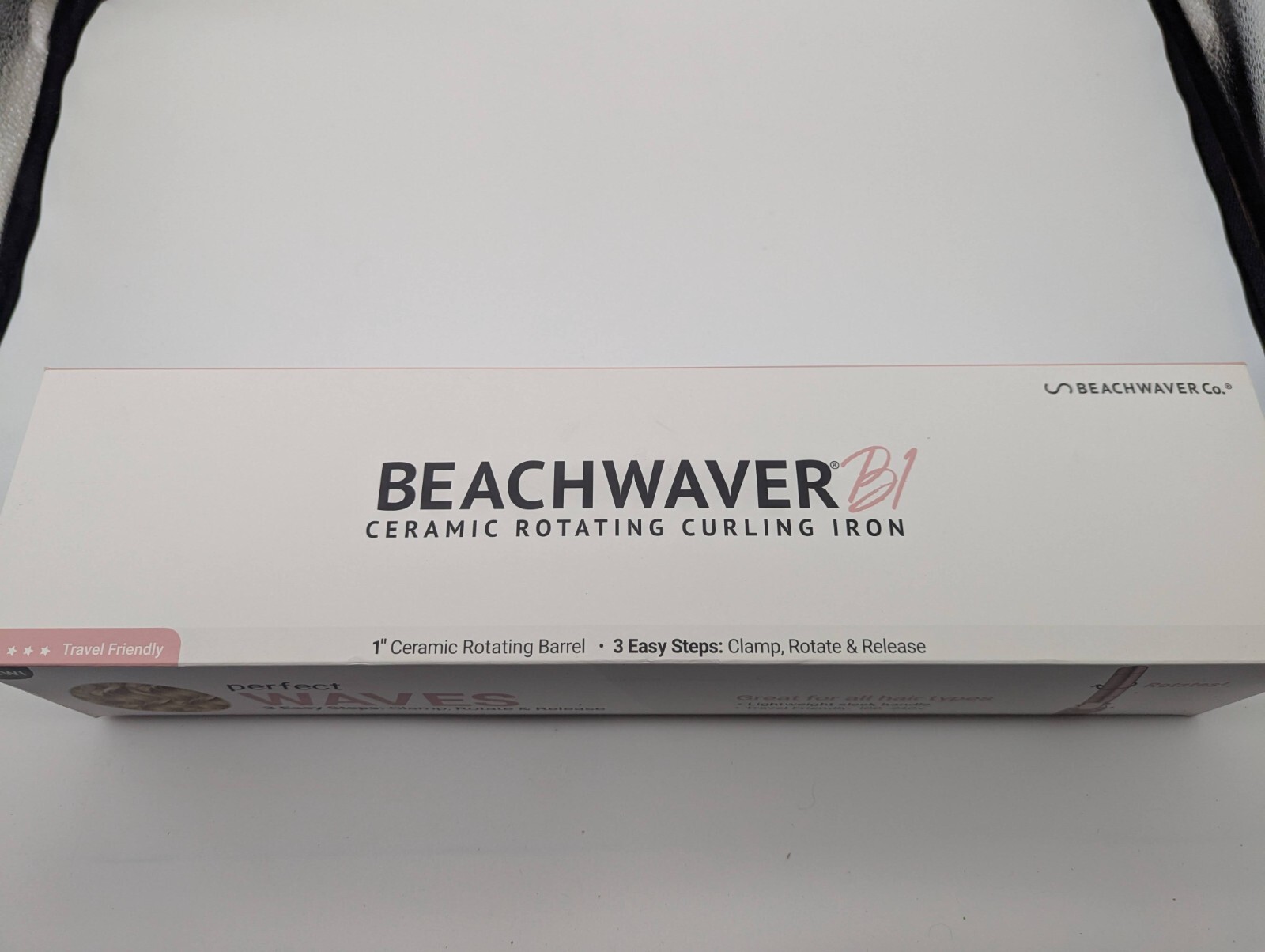 The Beachwaver Co. S1.25 Dual Voltage Curling Iron - White