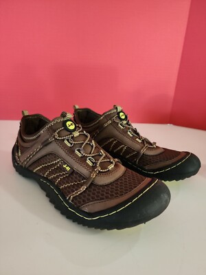 J-41 Women's M Brown Shoes Jeep Engineered Traction