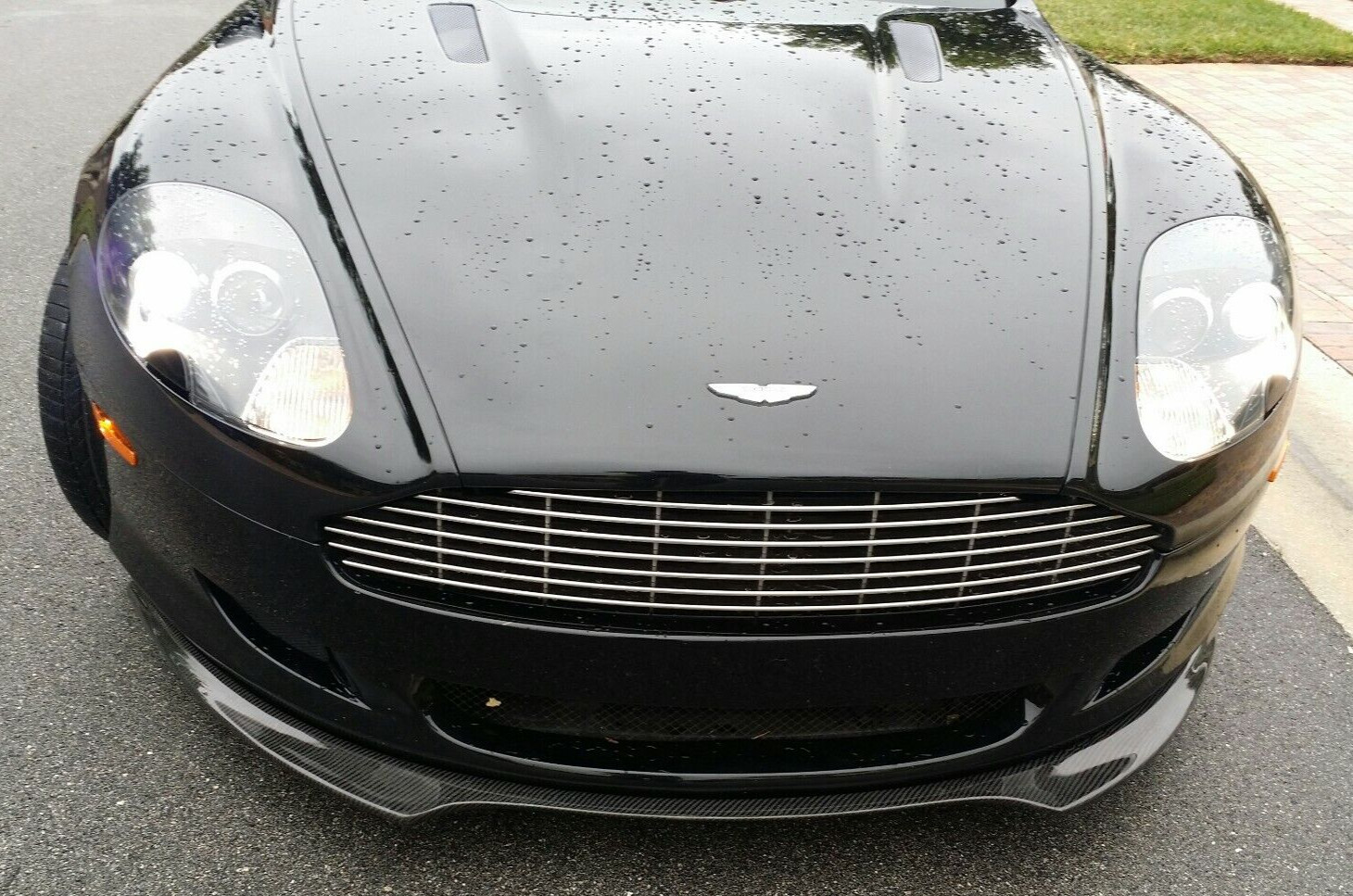 Aston Martin DB9/ Volante  2004-2011 lineaTesoro Front Lip Spoiler Carbon Fiber