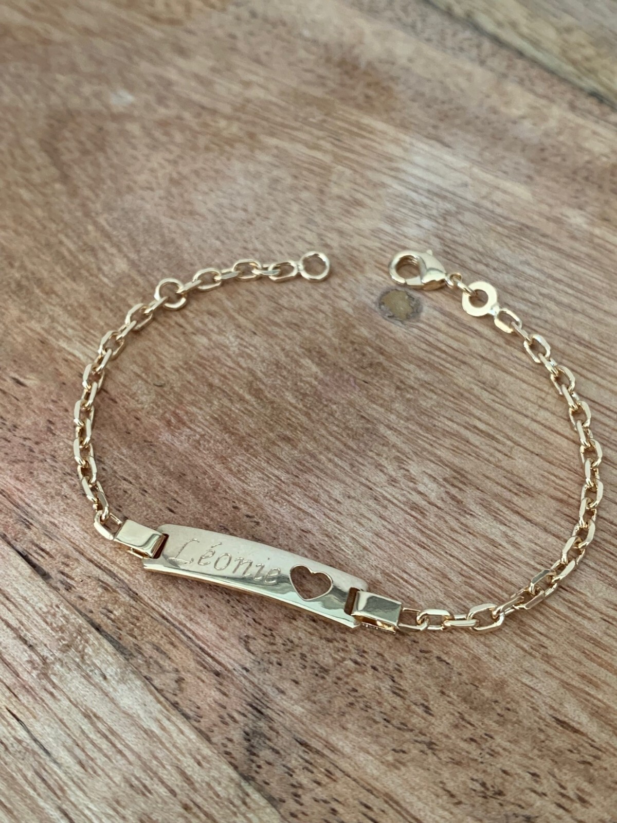 Gourmette enfant en plaqué or 18 carats avec bracelet personnalisable et pendentif cœur