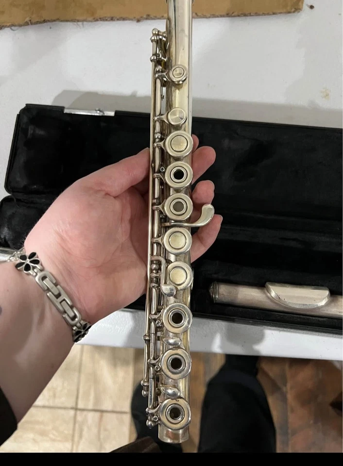 Flauta Armstrong 303 agujero abierto cabeza de plata esterlina junta delgada, pie B con estuche en muy buen estado Foto 3 de 4