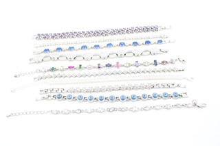 Tennisarmbänder silberfarben Art Deco Stil Stein besetzt Aurora Glas x 10