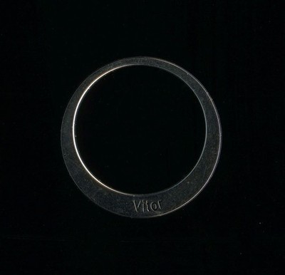 Neu 10K 2,15 Gramm 31mm Massiv Weißgold ''Vitor'' Name Kreis Creolen Ring Anhänger