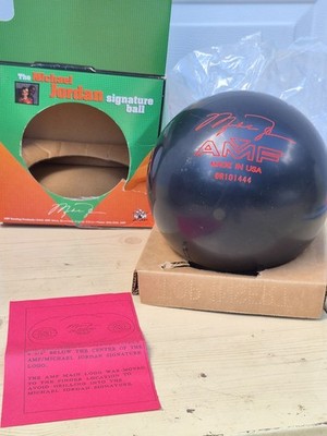 Michael Jordan Signature bowling ball 1996 AMF 8LBS 9R101444 AMF
