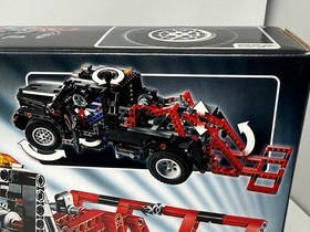 LEGO 9395 TECHNIC: Pick-Up Tow Truck NEW SEALED  RETIRED Fred's Garage 2-in-1 A