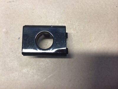 AUDI Q7 4L GRILL PARKSENSOR HALTER VORNE RECHTS SCHWARZ GLANZ 4L0919258D 2013