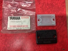 GENUINE YAMAHA PARTS FRONT MASTER CYLINDER CAP SET FRZ1000 1991-95 3GM-W2585-20
