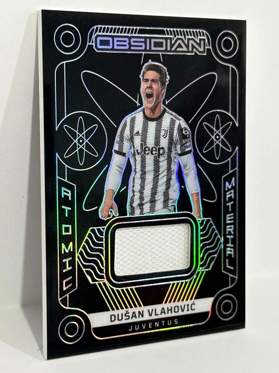 ヴラホヴィッチ　Vlahović ユベントスJuventus　Obsidian 2022-23 Panini Obsidian Soccer Juventus Atomic Material 080