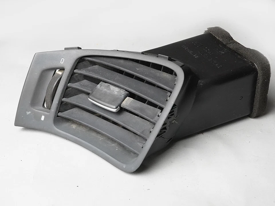 Subaru Tribeca 2006-2009 calefacción de aire acondicionado climatización ventilación parrilla conductor izquierdo 66110Xa04a Foto 3 de 4