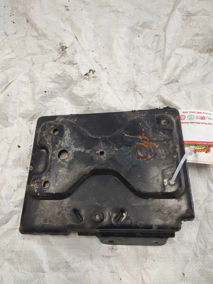 Chevy Avalanche 2002-2006 caja de batería OEM 15891945 Foto 2 de 2