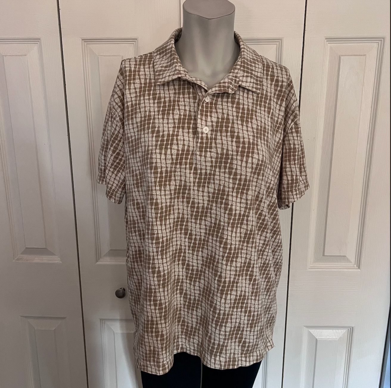 Fabletics Pattern Print Polo Shirt Size Large - image 1