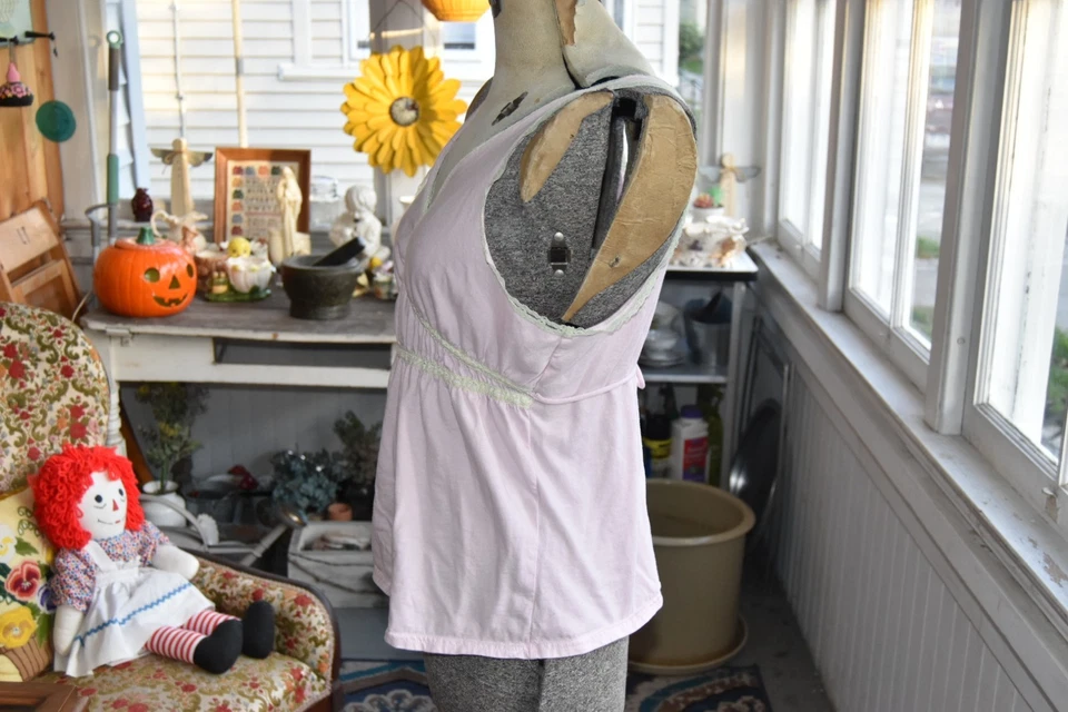 Cami de algodón rosa vintage años 80 "Personaje" beige encaje ribete lazo trasero talla mediana Foto 3 de 4