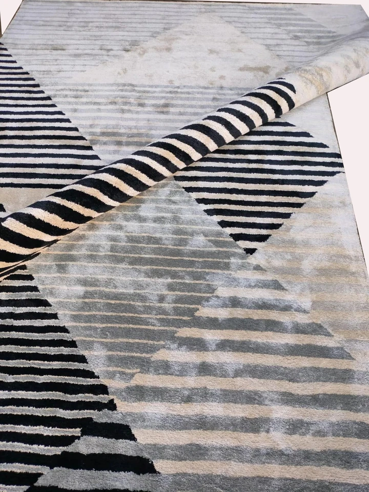 Modern Coastal Fish Celestial Blue Hand-Tufted 100% Wool Soft Area Rug Carpet - Image 4 of 4