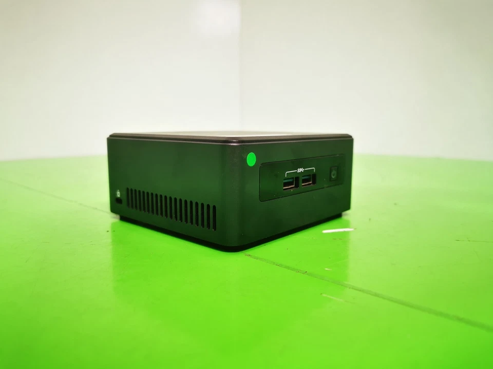 Intel NUC NUC7i3BNH i3 7th Gen 4GB RAM - 1TB HDD / 128GB SSD - Minor Defect - Image 4 of 4