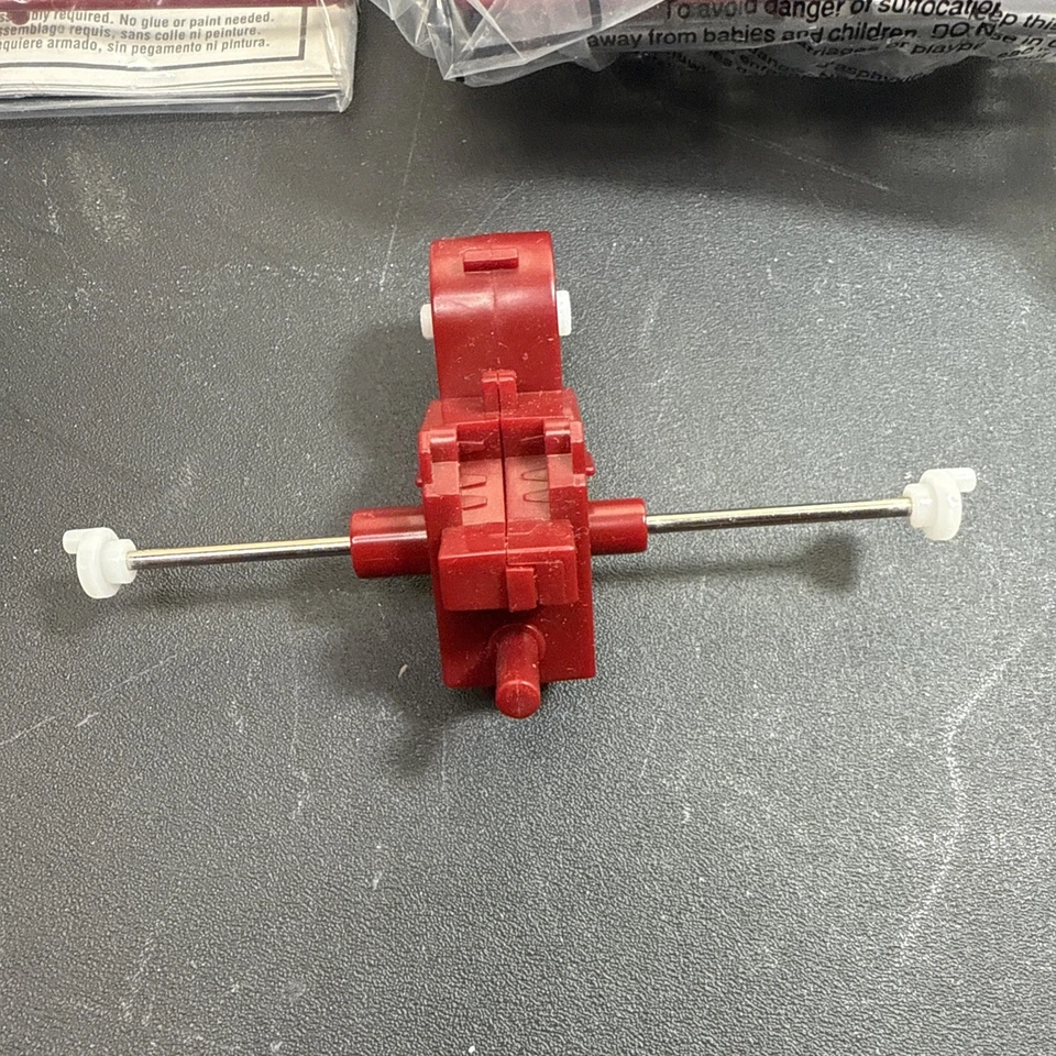 Zoids Killerdome Model Kit #061 Hasbro 1/72 Scale Crab Type New Open Box Damaged - Image 2 of 4