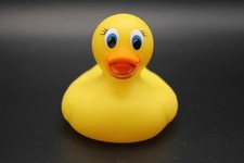 Used Munchkin Hot Safety Bath Yellow Duckies Good Condition