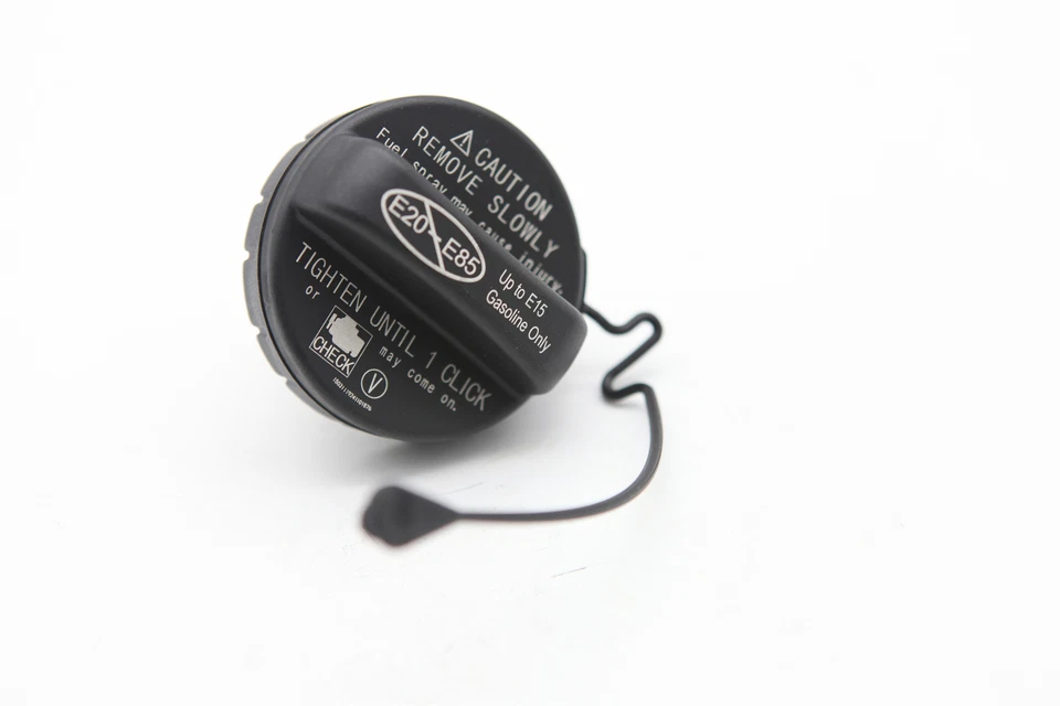 NEW 2014 2015 2016 2017 TOYOTA CAMRY Tundra Fuel Tank GAS Cap 77300-07030 For Foto 4 de 4