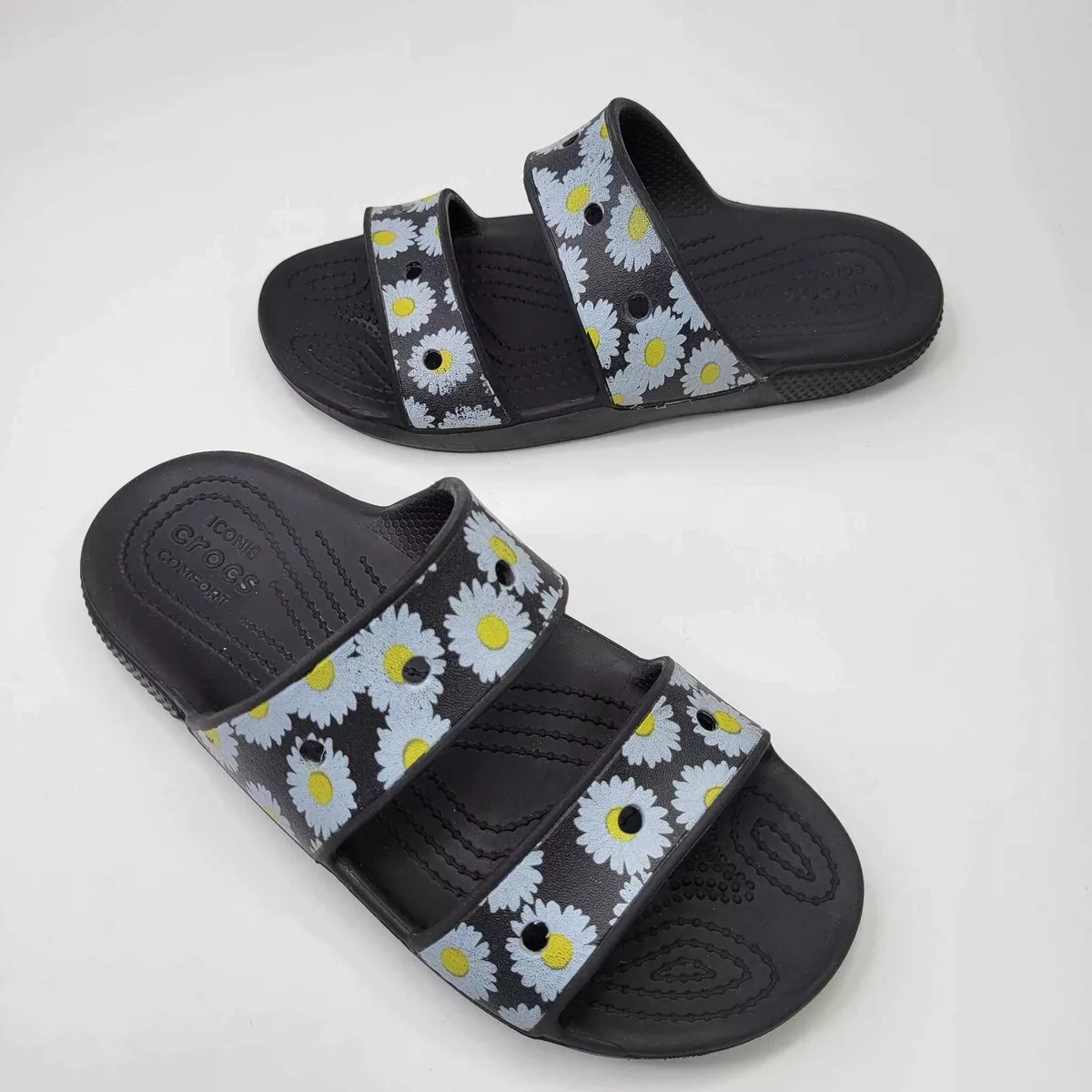 Crocs with online flower design